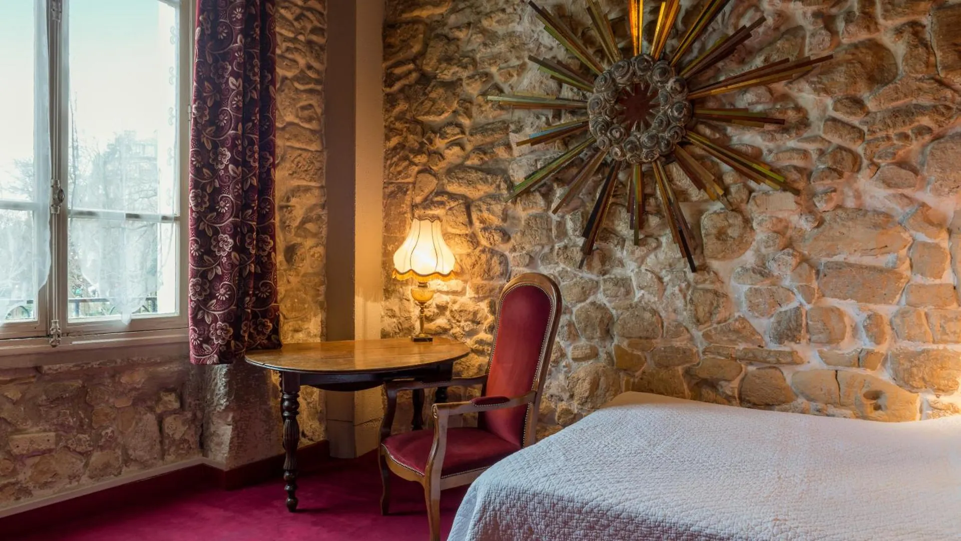 Hotel Esmeralda Paris