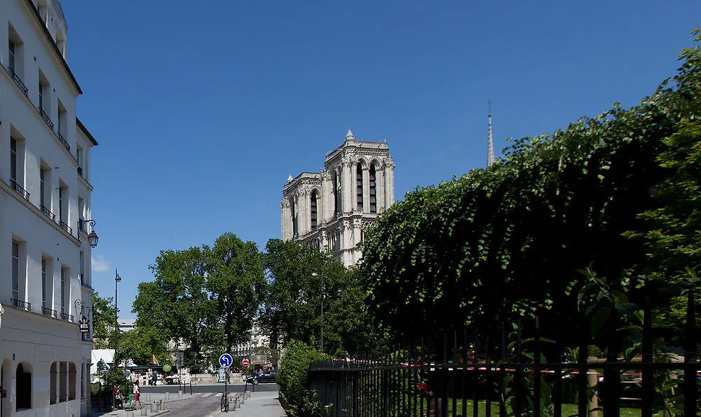 Hotel Esmeralda Paris 2*,  France