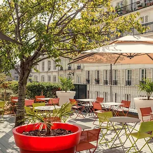 Mercure Montmartre Sacre Coeur מלון