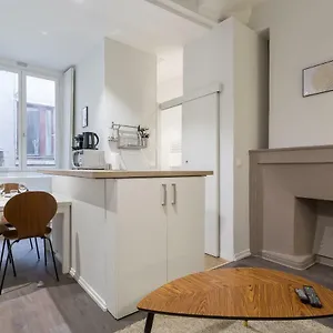 Jusqua 6 Personnes Au Coeur Du Vieux , Lyon France